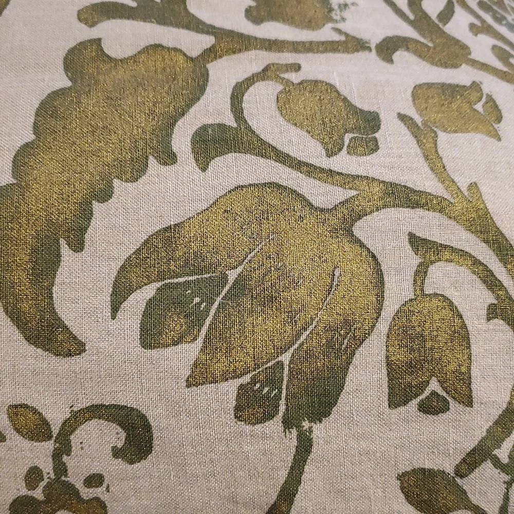 Pottery Barn Linen/Cotton Botanical Gold and Green Accent Sham.